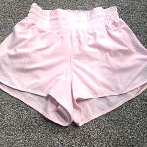 Lululemon Hotty Hot Lined Shorts (2.5 Length)